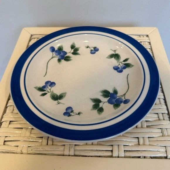 Blueberry Pattern Ceramic Salad Plate - Blue - Picture 1 of 5